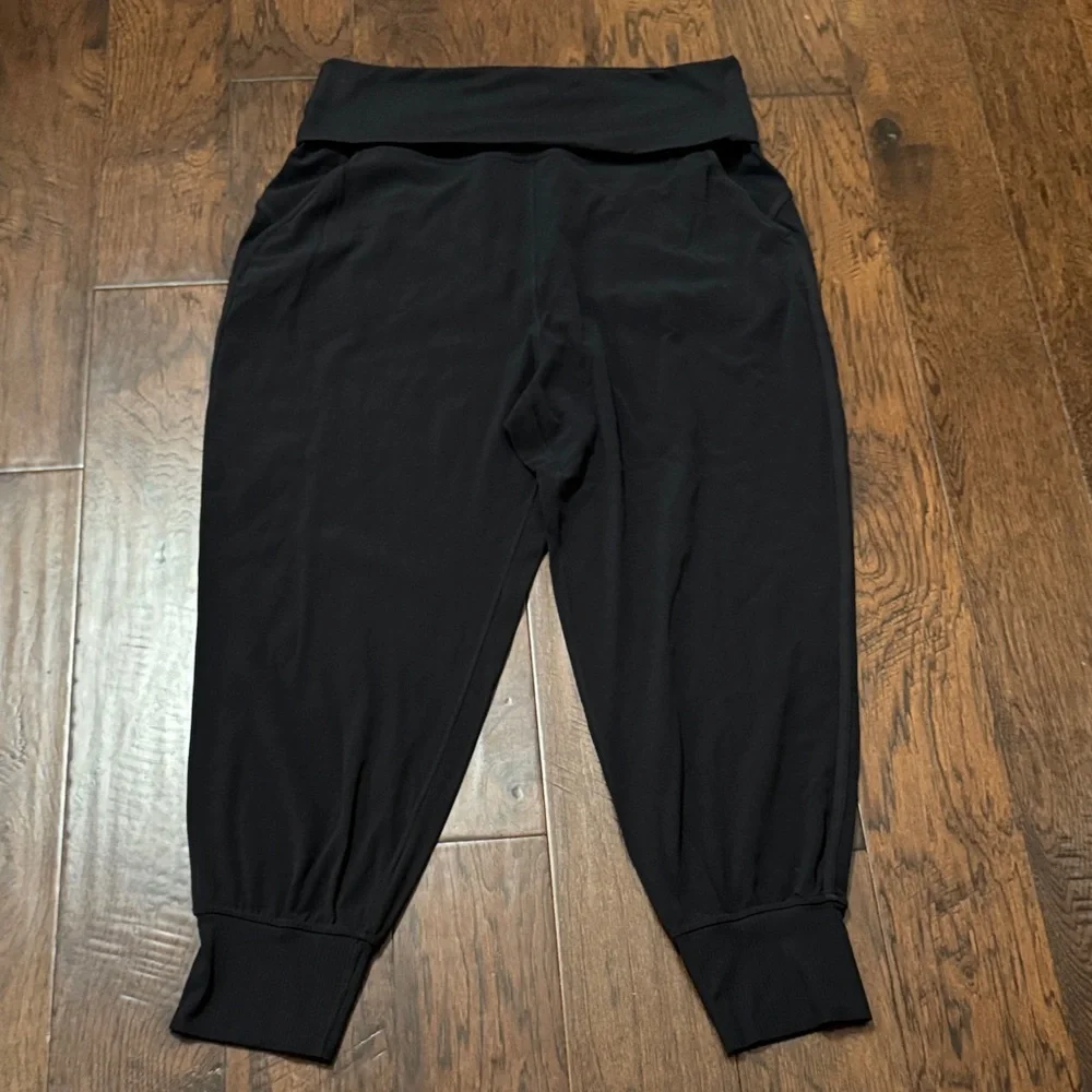 lululemon athletica High-Rise Ribbed-Waist Jogger - Black